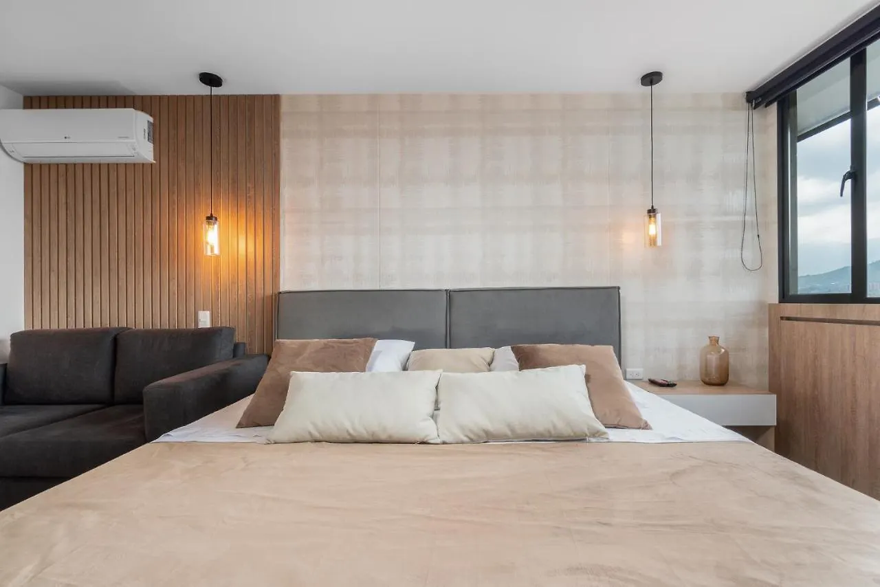 Apartamentos Go Living & Suites By Housy Host メデジン