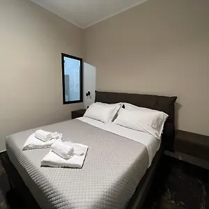 https://viminale-domus.it-romehotels.com