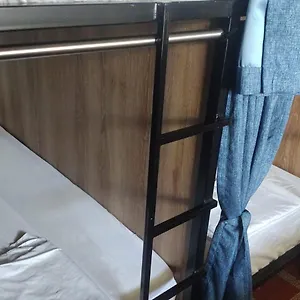  Albergue La Familia - Parque Poblado