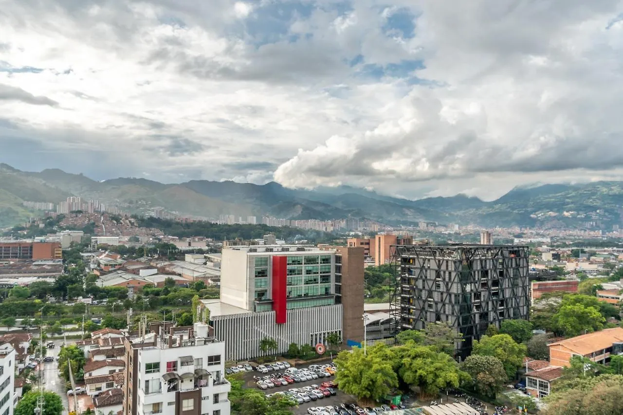 Apartamentos Go Living & Suites By Housy Host Medellín Colômbia