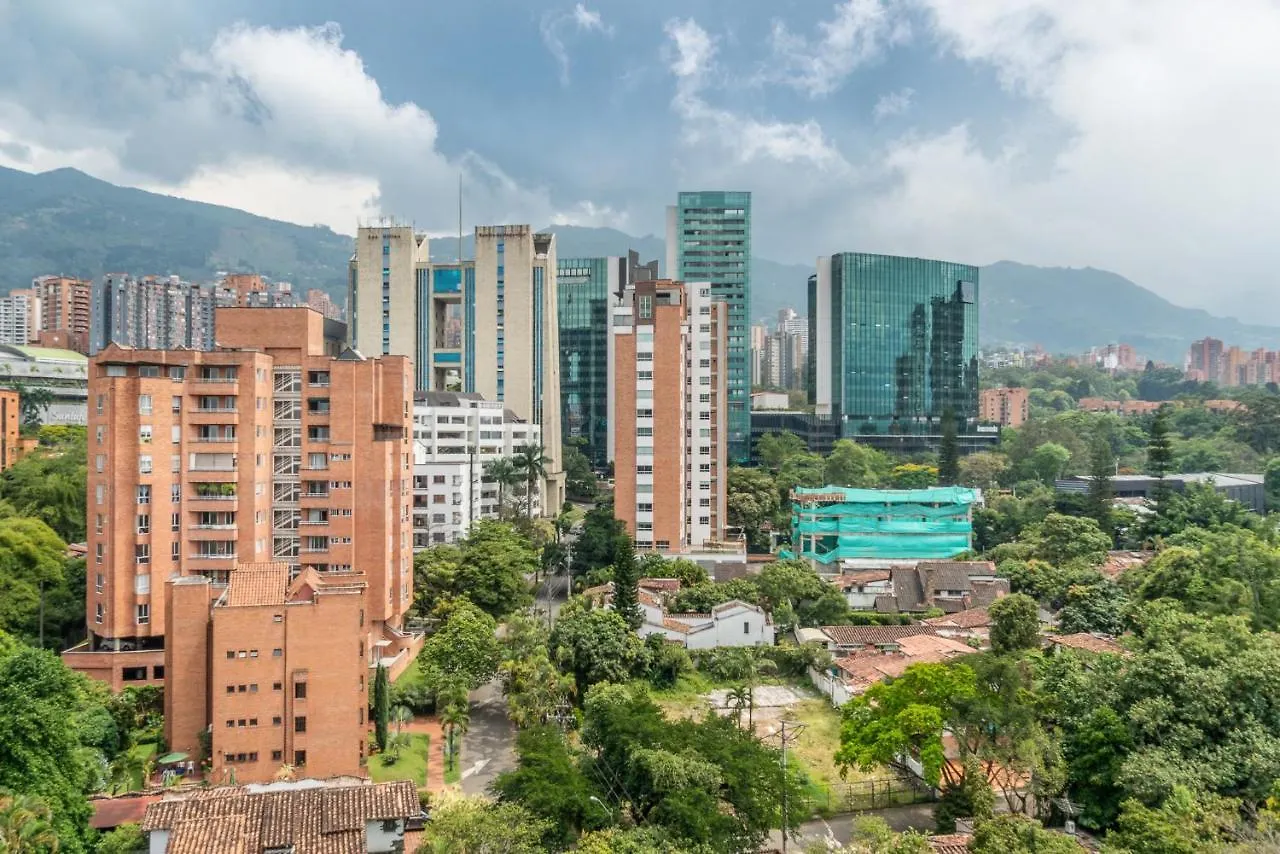 Apartamentos Go Living & Suites By Housy Host Medellín 0*,  Colômbia