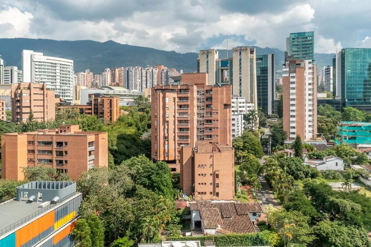 Apartamentos Go Living & Suites By Housy Host Medellín 0*,  Colômbia