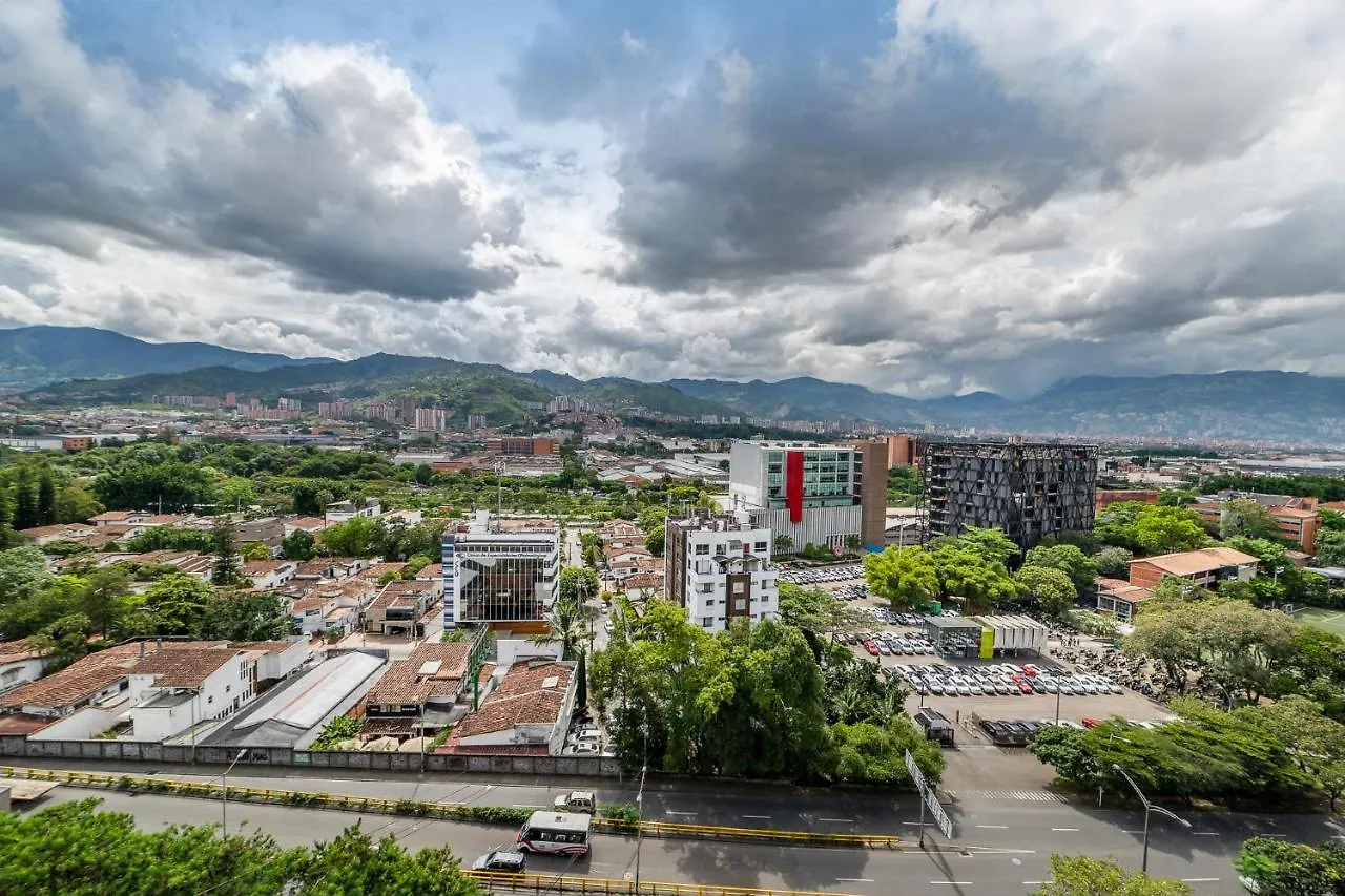 Apartamentos Go Living & Suites By Housy Host Medellín 0*,
